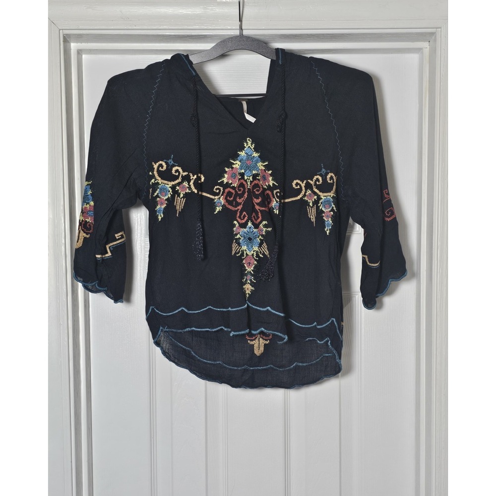 Free People Embroideredβ Hooded Blouse Size XS Black Boho Cotton